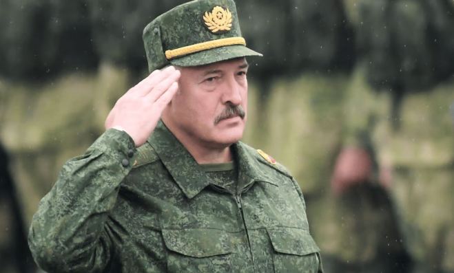 Lukaşenko: Belarus müharibəyə hazırlaşır 