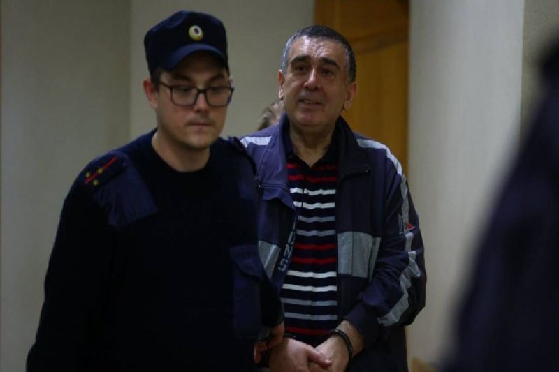Prokuror Şahin Şıxlinski və oğluna 9 il həbs cəzası istəyib 