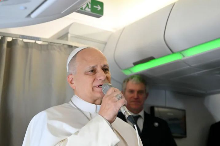 Papa onu təhqir edən Trampa cavab verdi: \"Mən  onlardan qorxmuram\"