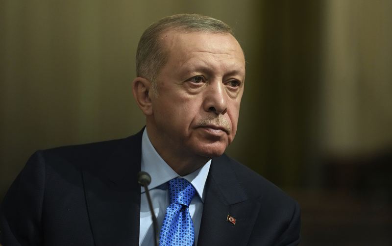 Ərdoğan Madyarı təbrik etdi 