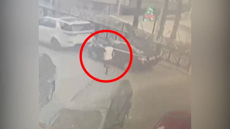 Marketdən oğurluq etdi - Kameraya düşdü 