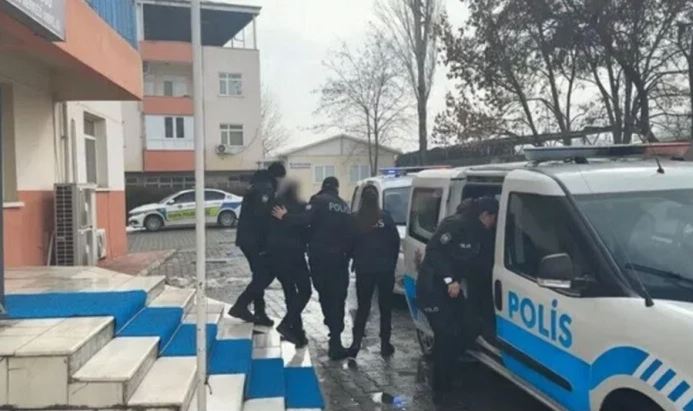 Şagirdləri öldürən uşağın atası: Atəş açmağa icazə verdim… 
