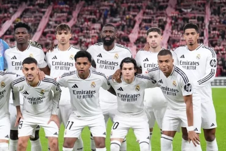 \"Real\" 8 oyunçunu yola salır - SİYAHI 