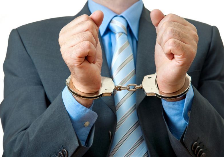 İcra başçısının keçmiş köməkçinə cəza verildi – DƏLƏDUZLUQ 