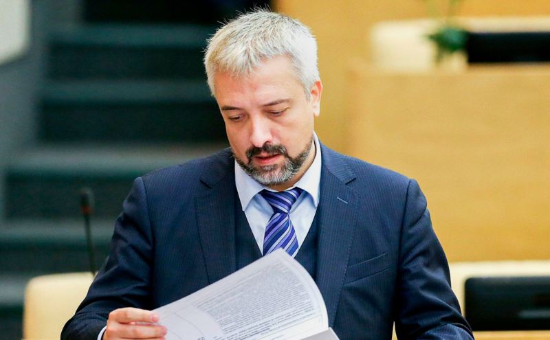 Putin Primakovu işdən çıxardı 