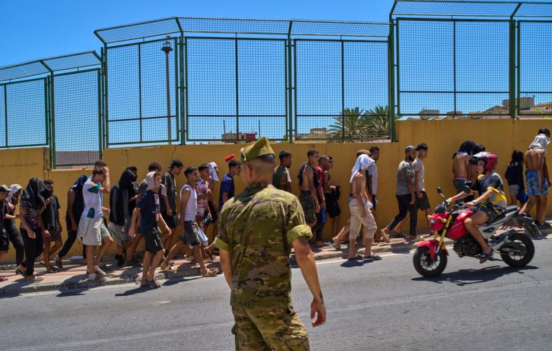 İspaniya baş naziri Avropa İttifaqından təcrid olunur - Seuta böhranının PƏRDƏARXASI