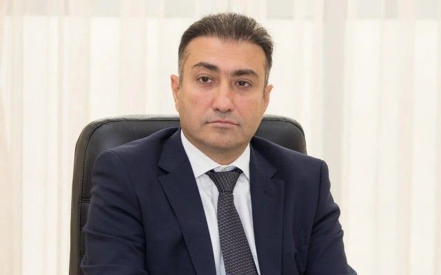 Yeni Klinikanın direktor müavini işdən çıxarıldı - FOTO 