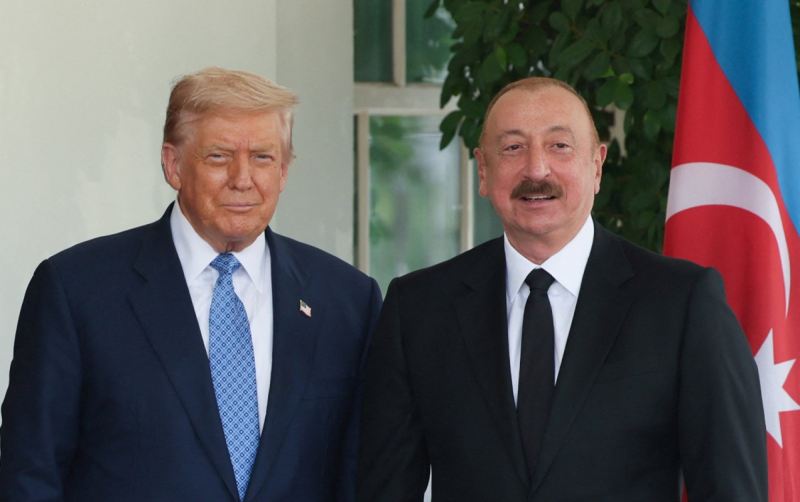 İlham Əliyev Donald Trampla danışdı 