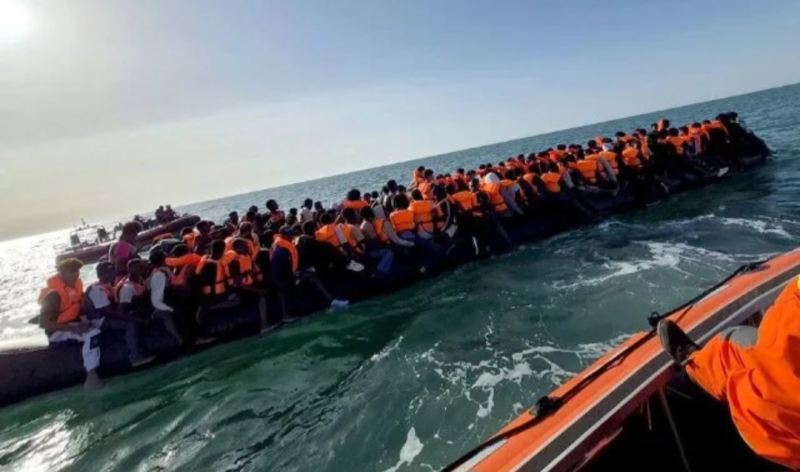 Növbəti miqrant axını bu ölkəyə oldu 