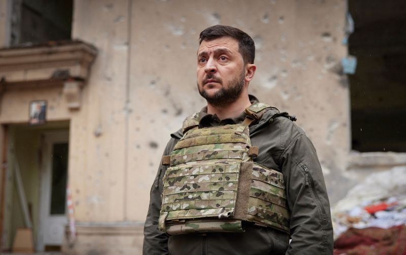 “Putin seçkidən sonra yüz minlərlə adamı cəbhəyə aparacaq” - Zelenski 