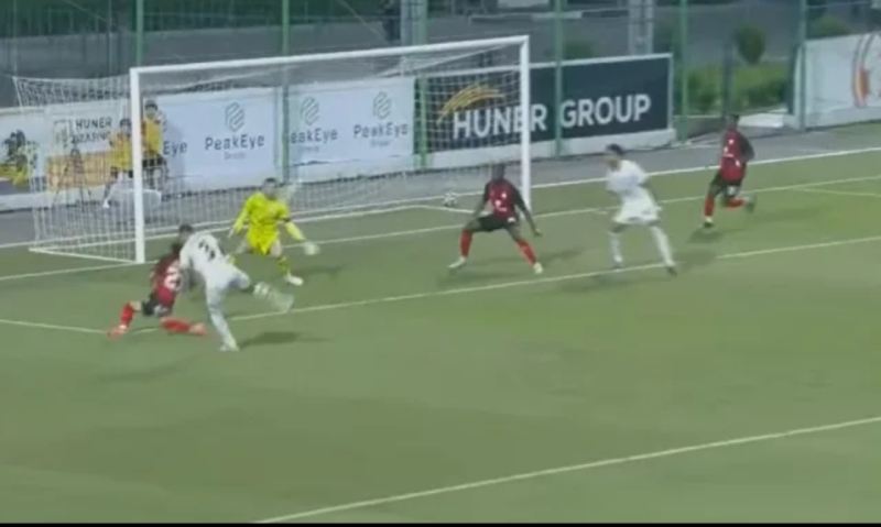 Premyer Liqada yeni mövsümün ilk qolu vuruldu 