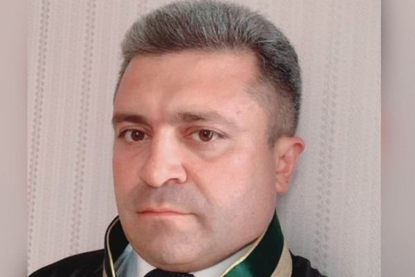 Vəkil Elşad Məmmədov saxlanıldı 