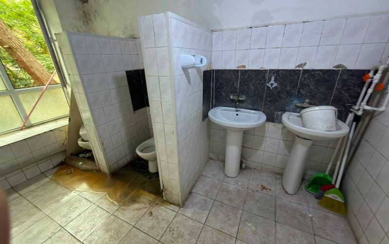 Bakıda uşaq xəstəxanasında biabırçı mənzərə - Fotolar 