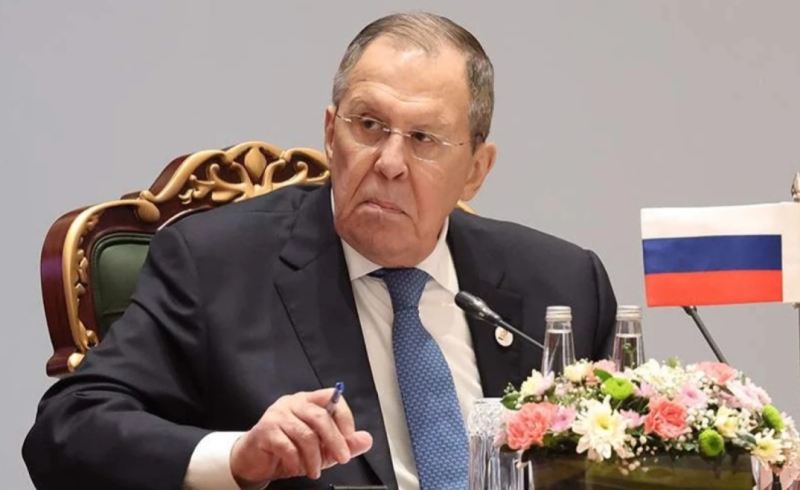 \"Dövlət çevrilişləri etməyə öyrəşməmişik\" - Lavrov 