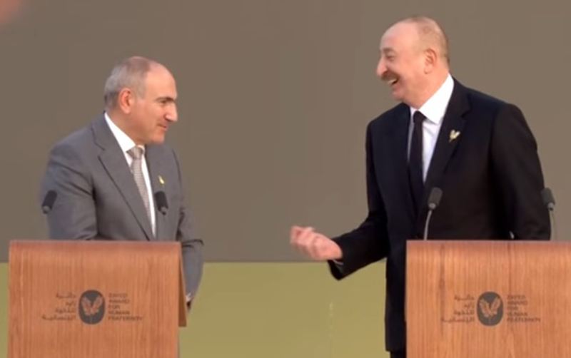 Prezident Paşinyanla zarafatlaşdı - “İlk kim çıxış edəcək?”  