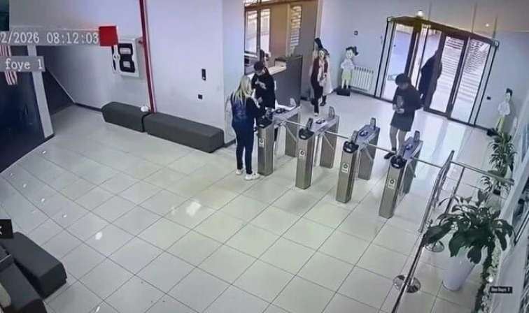Məhkəmədən müəllimini güllələyən şagird barəsində - QƏRAR... 