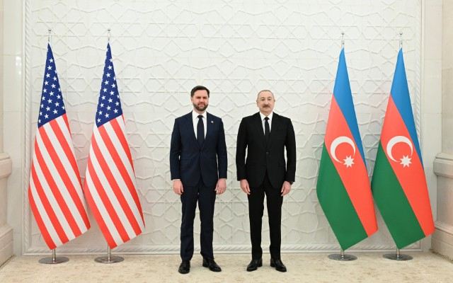 İlham Əliyev və Vens mətbuata bəyanatlarla çıxış ediblər 