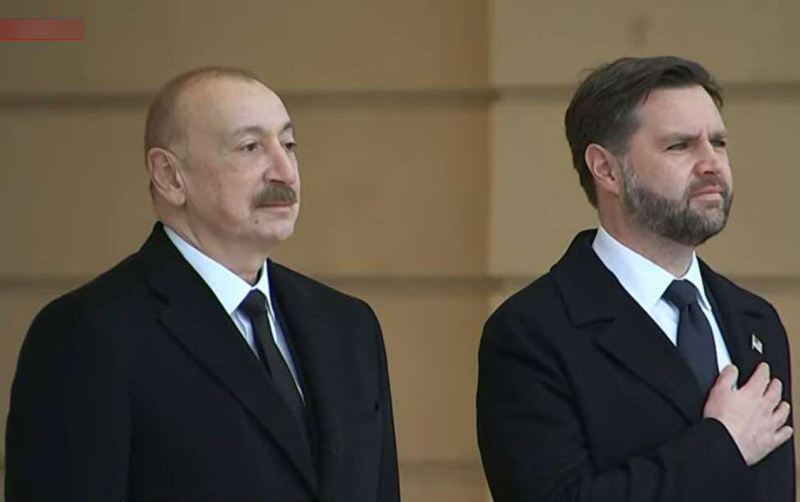 Əliyev Vensi qarşıladı 