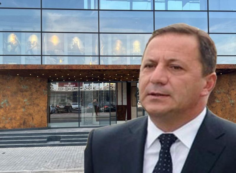 Sabiq icra başçısı lüks sauna tikdirdi - Fəhlələrin pulunu vermədi 