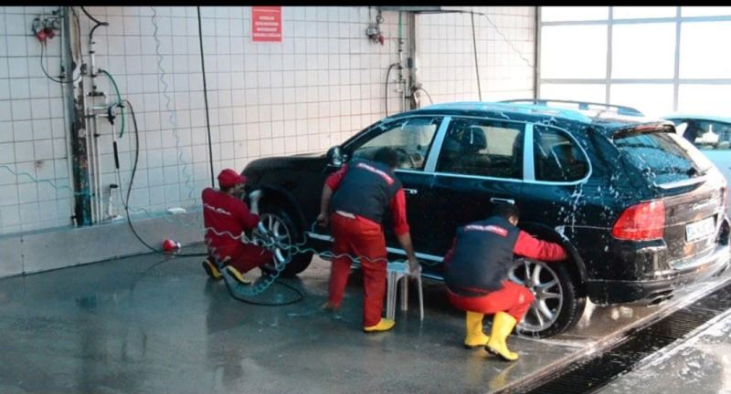 Çalışdığı avtoyumada “Hunday”ı qaçırdı 