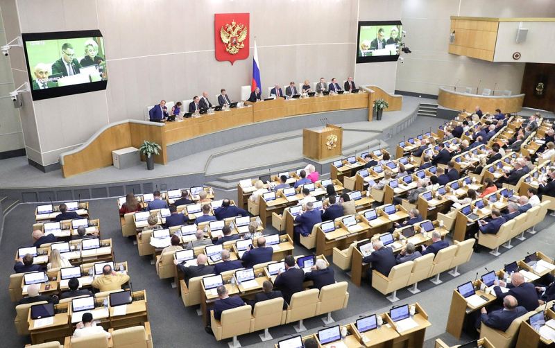Duma ordudakı əcnəbilərlə bağlı bu qanunu qəbul etdi 