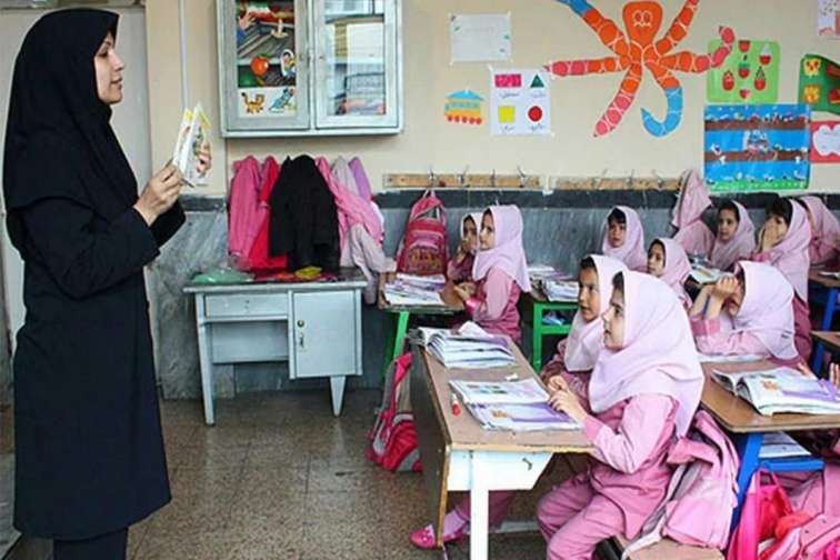 İranda qızlar məktəbi vuruldu: 57 ölü 