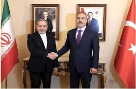 İran və Türkiyə ABŞ-İsrail hücumlarını müzakirə etdi 