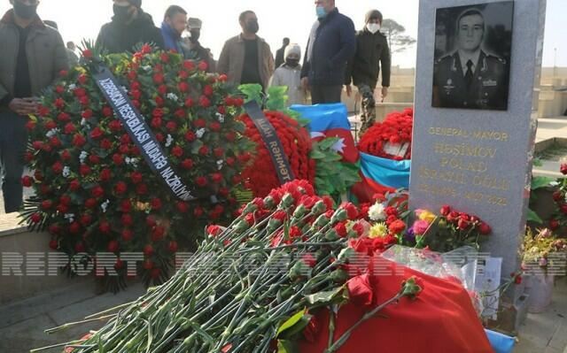 Bu gün Polad Həşimovun doğum günüdür 
