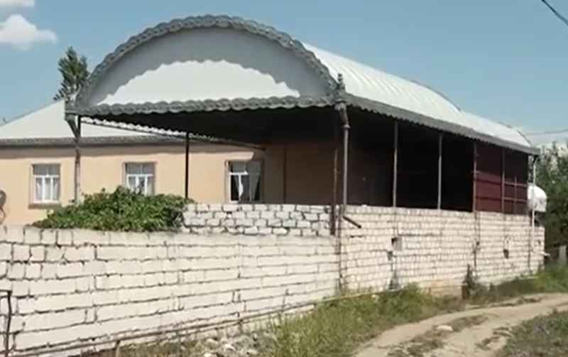 Ağstafada müxtəlif vaxtlarda 5 üzvü ölən ailənin evi yandı 