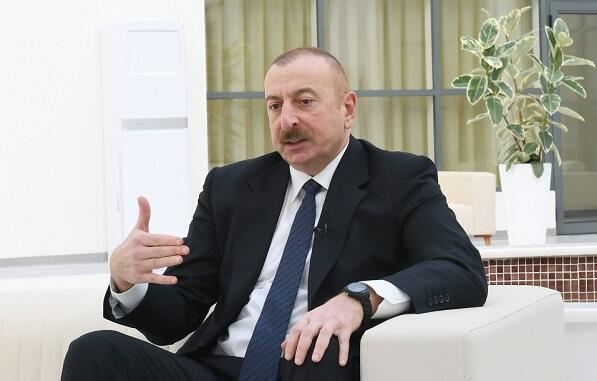 Dünya mediası İlham Əliyevin müsahibəsindən yazır 