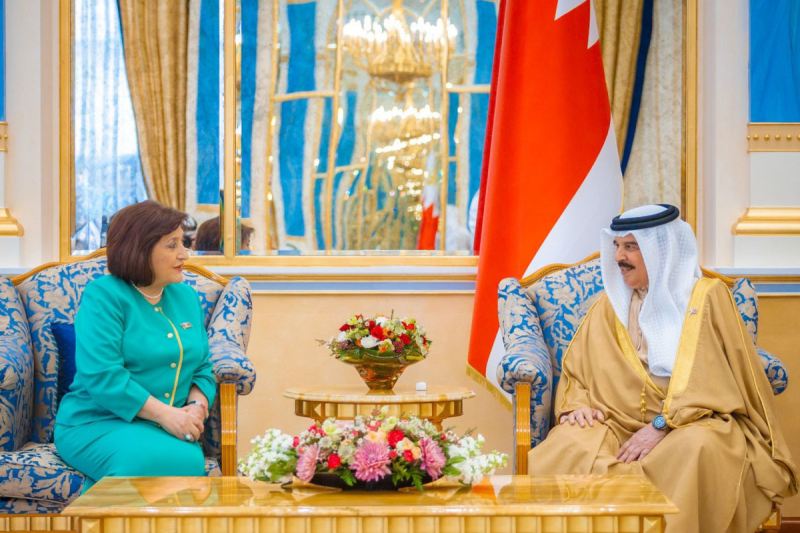 Sahibə Qafarova Bəhreyn Kralı ilə görüşüb 