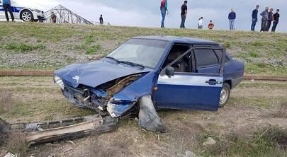 Şəmkirdə ata və oğlu qəzaya düşdü, biri öldü 