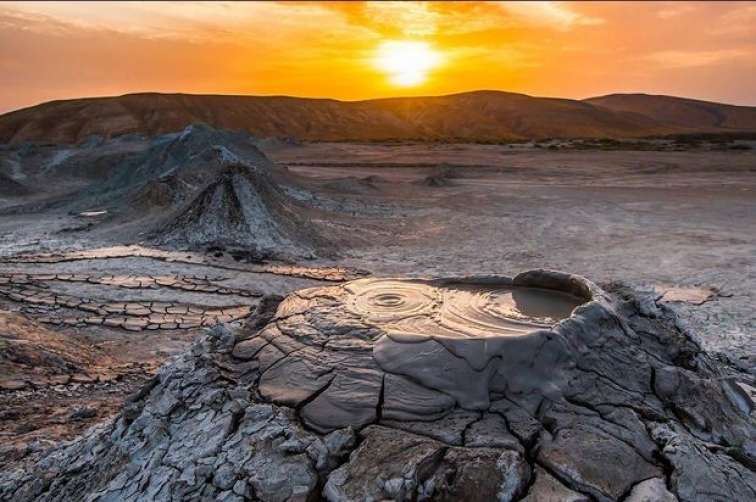 Azərbaycanın bu bölgəsində palçıq vulkanı püskürdü 