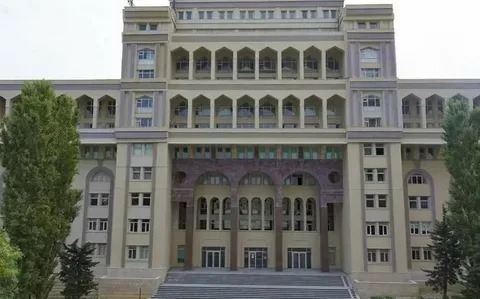 Xarici universitetlərdən yerdəyişmə etmək istəyən tələbələrin NƏZƏRİNƏ 