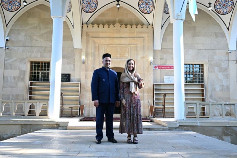 Leyla Əliyeva Yevlaxda Cümə məscidinsə - FOTOLAR 