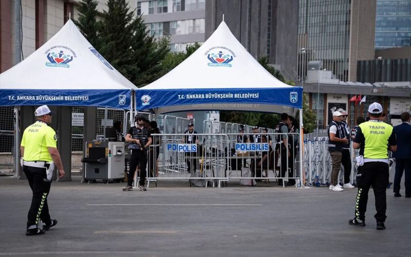 Trampın Ankarada təhlükəsizliyi üçün bu tədbirlər görüldü - Fotolar 