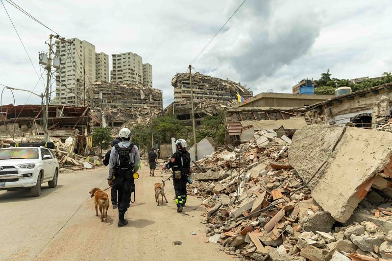 Venesuelada zəlzələ qurbanlarının sayı AÇIQLANDI