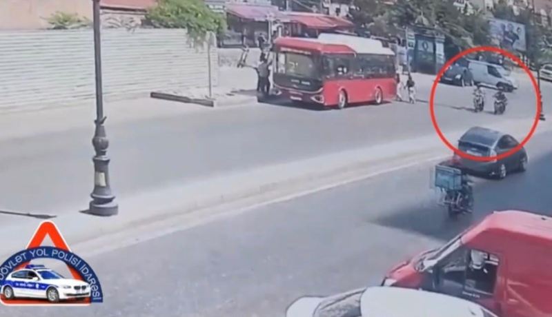 Bakıda iki motosiklet toqquşdu: Sürücü həlak oldu - VİDEO 