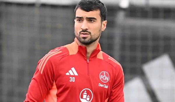 Mahir Emreli İsrail klubunun təklifini rədd etdi 