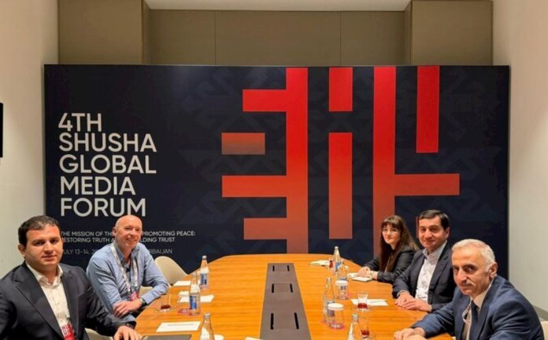Hikmət Hacıyev Şuşa Qlobal Media Forumunda beynəlxalq ekspertlərlə görüşdü — FOTO 