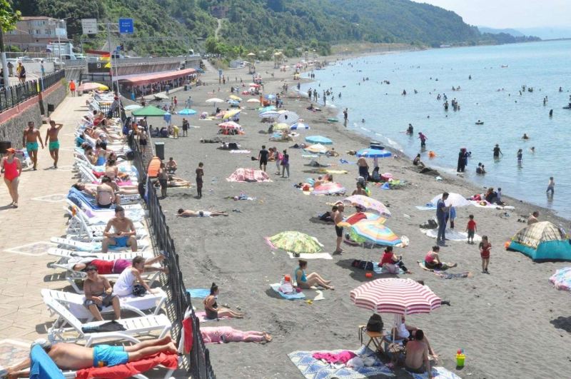 Dənizdə boğulmalar artdı: səbəb qumun daşınmasıdır? 