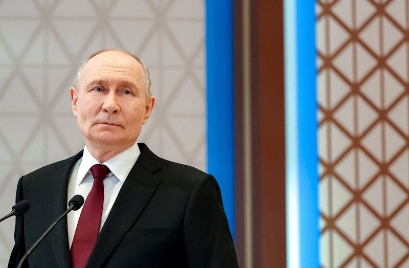 Ukrayna Luqanskdakı hadisə ilə müharibədə yeni səhifə açıb - Putin