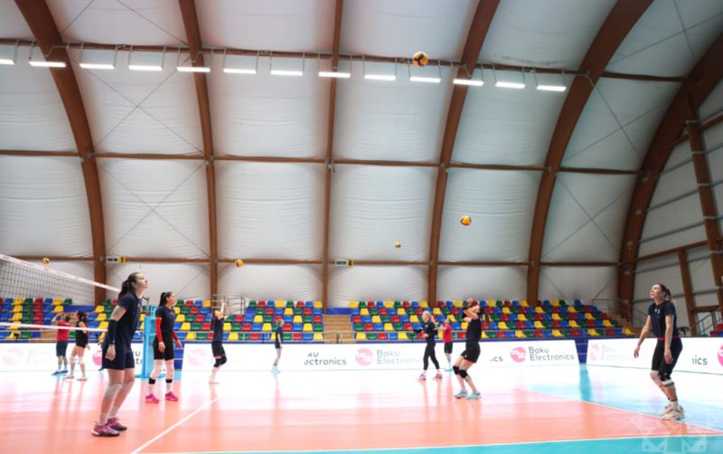 Azərbaycanın qadın voleybol millisi İsveç yığmasına uduzdu 