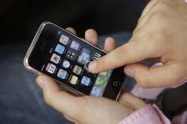 Əfqanıstanda telefondan istifadə qadağan edildi 