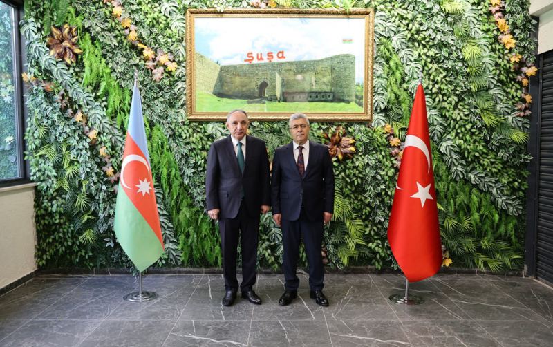 Kamran Əliyev Qarsdakı Baş Konsulluqda - Fotolar 