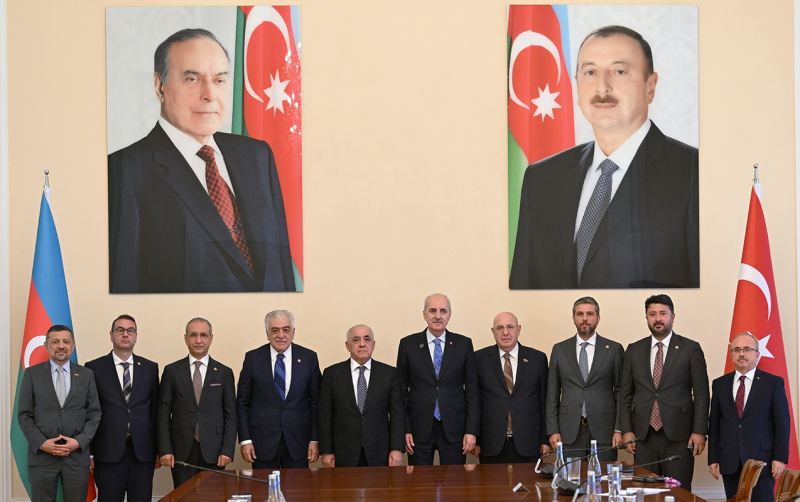 Əli Əsədov Numan Kurtulmuşla görüşdü 