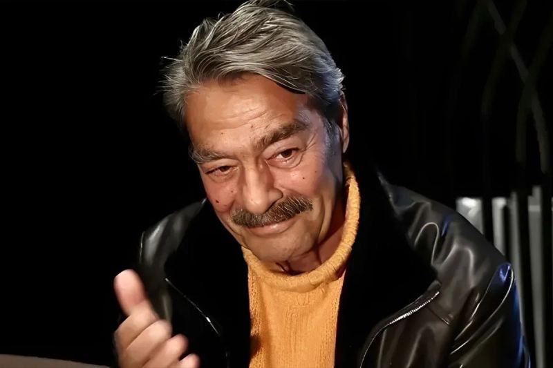 Kadir İnanır vəfat etdi 