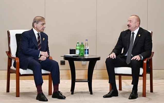 Şahbaz Şərif İlham Əliyevə zəng etdi 