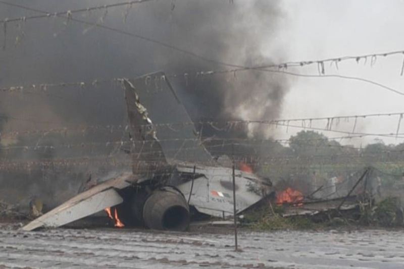 Hindistanda Su-30 qırıcısı qəzaya uğrayıb, pilotlar ölüb 