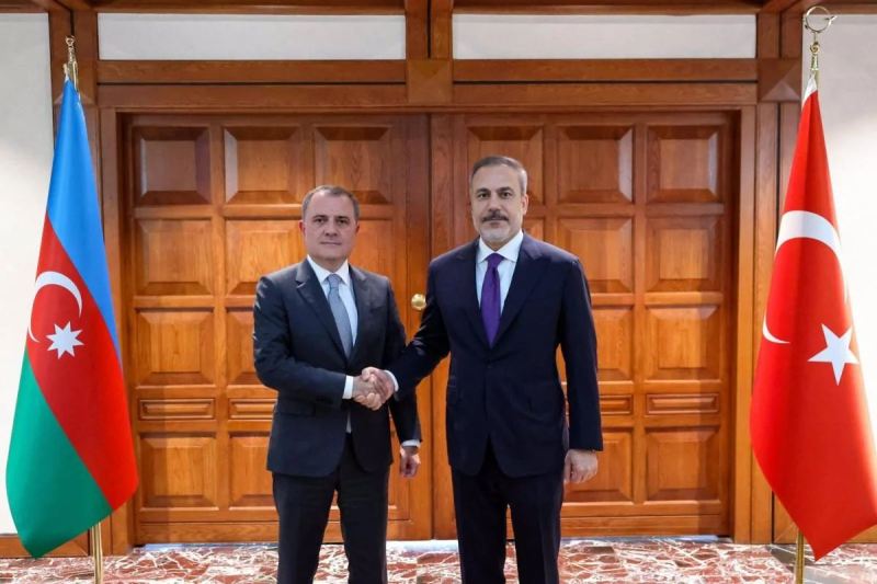 Azərbaycan və Türkiyə XİN başçılarının müzakirə etdiyi mövzular açıqlanıb 